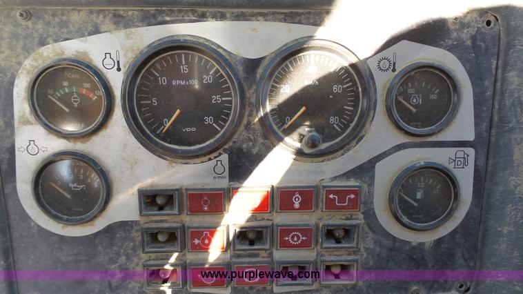 image for item K5039 1999 Bell B35C haul truck