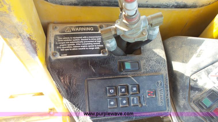 image for item K5039 1999 Bell B35C haul truck