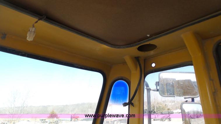 image for item K5039 1999 Bell B35C haul truck