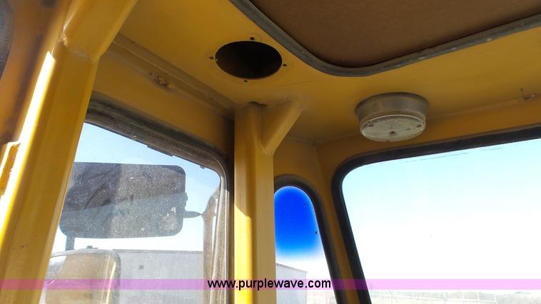 image for item K5039 1999 Bell B35C haul truck