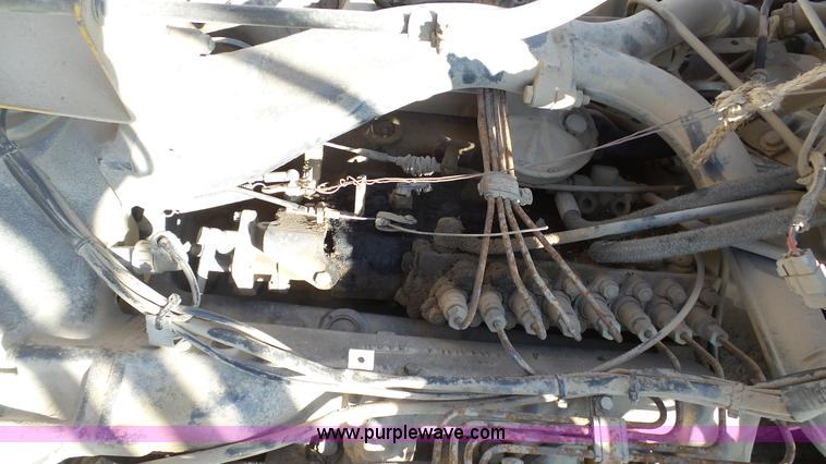 image for item K5039 1999 Bell B35C haul truck