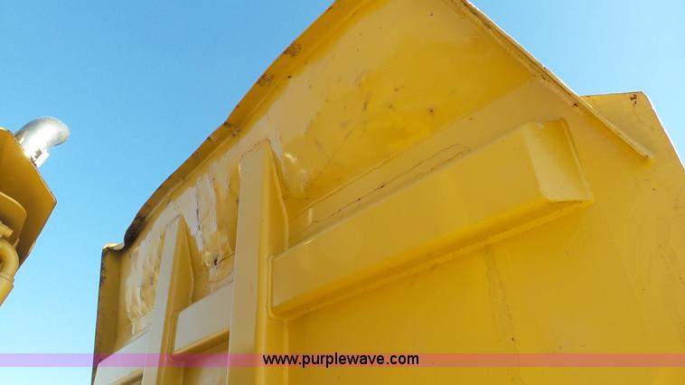 image for item K5039 1999 Bell B35C haul truck