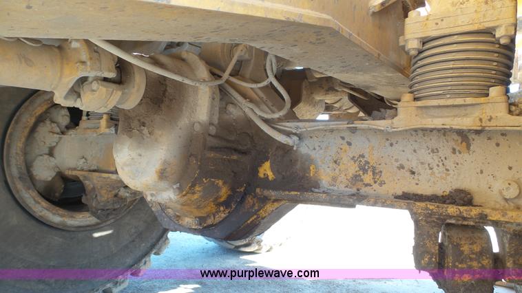 image for item K5039 1999 Bell B35C haul truck