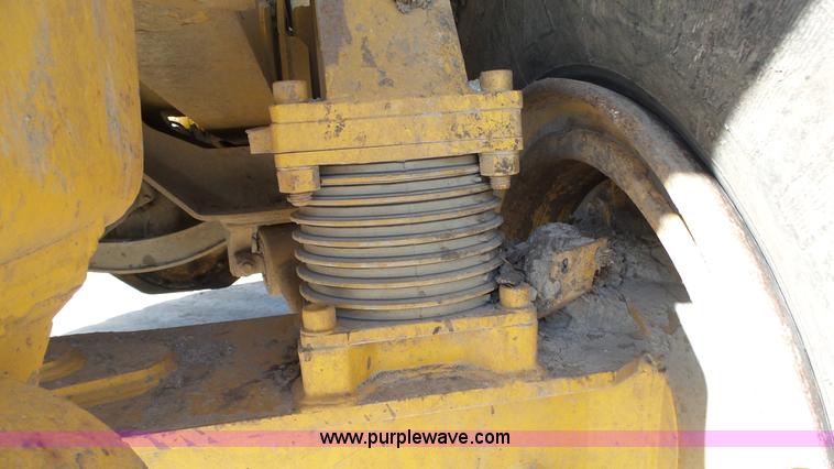 image for item K5039 1999 Bell B35C haul truck