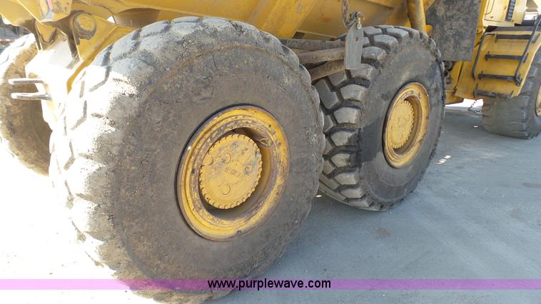 image for item K5039 1999 Bell B35C haul truck