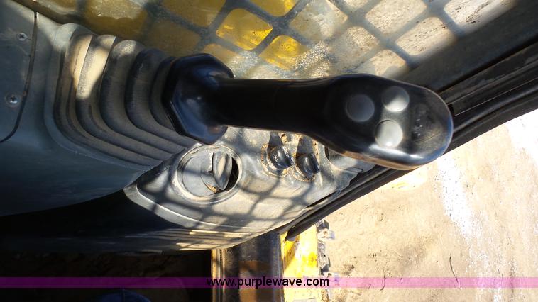 image for item K5041 2008 Komatsu CK30-1 skid steer