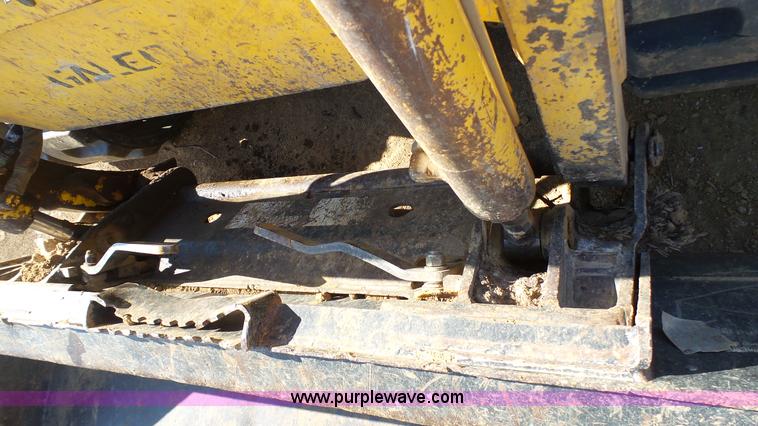 image for item K5041 2008 Komatsu CK30-1 skid steer