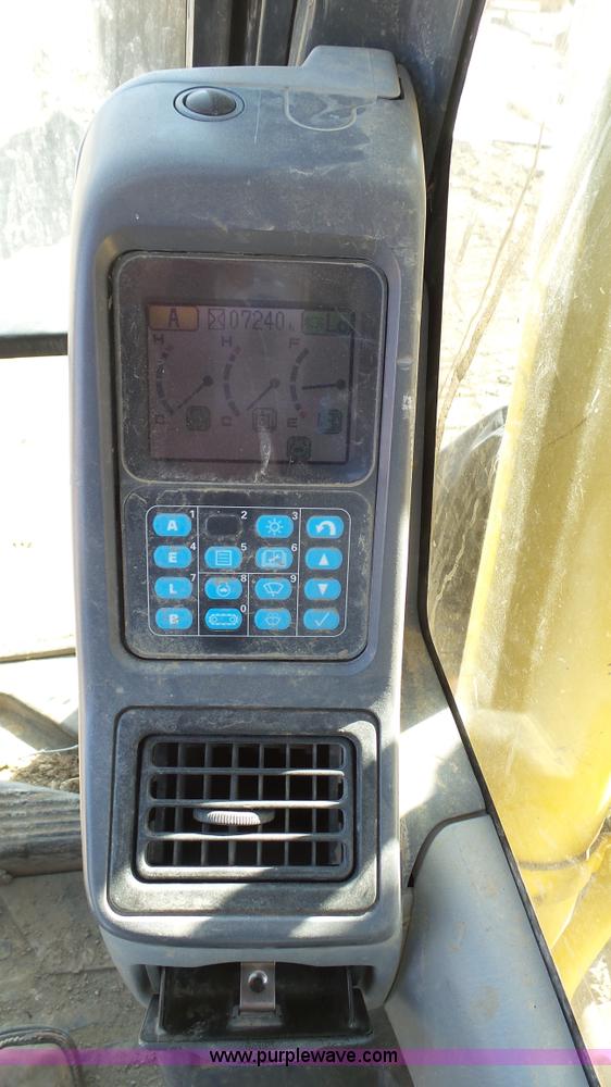 image for item K5042 2004 Komatsu PC160LC-7KA excavator