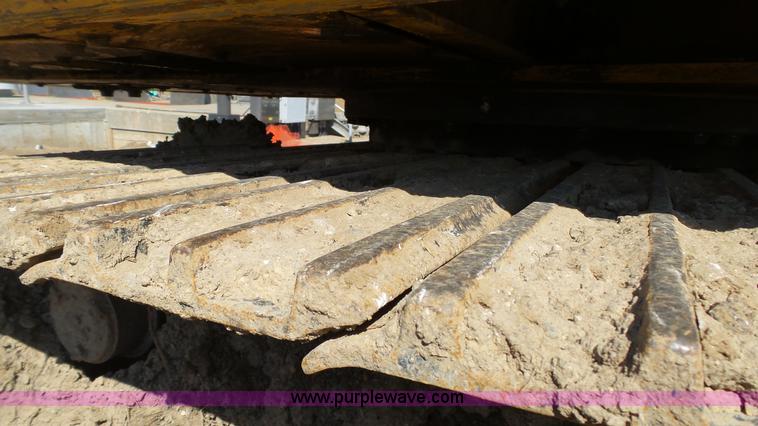 image for item K5042 2004 Komatsu PC160LC-7KA excavator