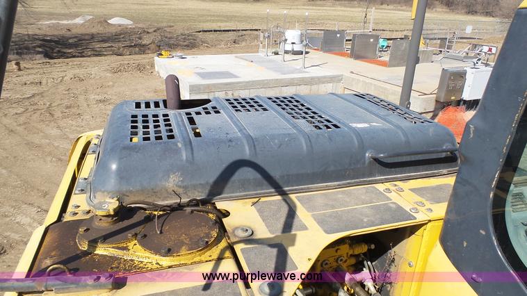 image for item K5042 2004 Komatsu PC160LC-7KA excavator