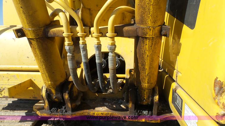 image for item K5042 2004 Komatsu PC160LC-7KA excavator