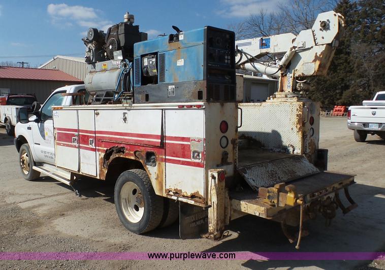 image for item K5043 1999 Ford F550 service truck with crane