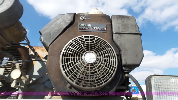 image for item K5043 1999 Ford F550 service truck with crane