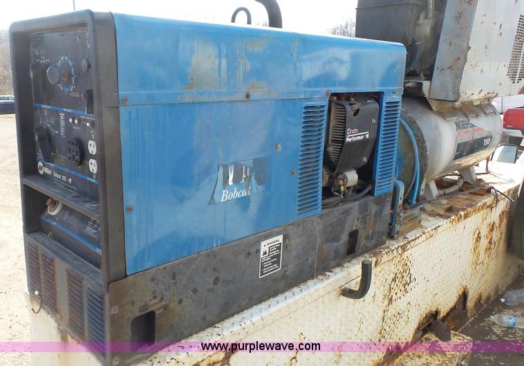 image for item K5043 1999 Ford F550 service truck with crane