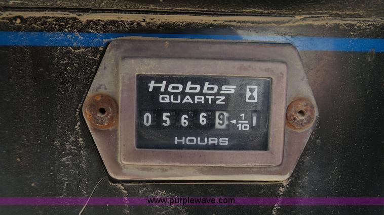 image for item K5043 1999 Ford F550 service truck with crane