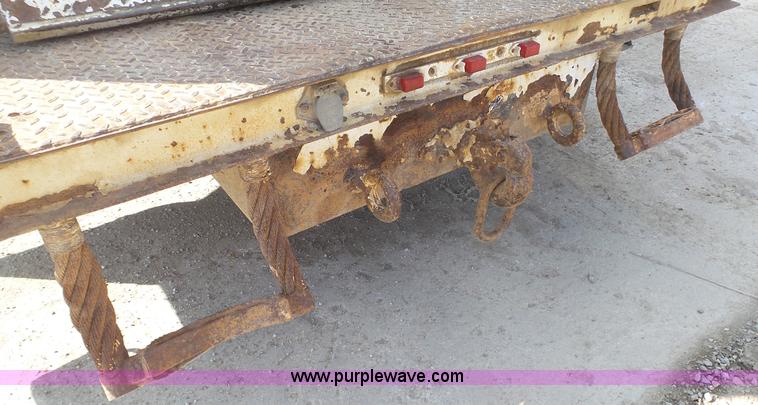 image for item K5043 1999 Ford F550 service truck with crane