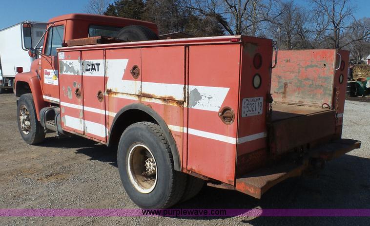 image for item K5044 1987 International S1900 service truck