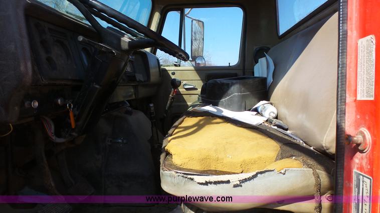 image for item K5044 1987 International S1900 service truck