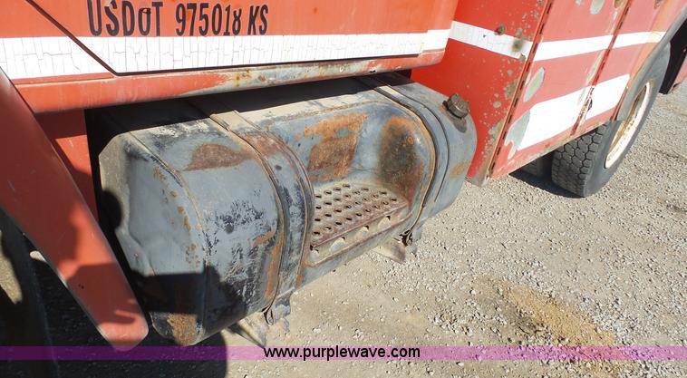 image for item K5044 1987 International S1900 service truck