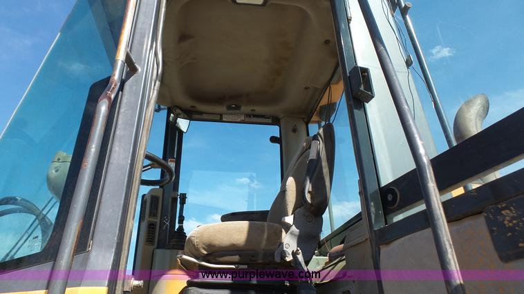 image for item K5051 2000 Case 621C wheel loader