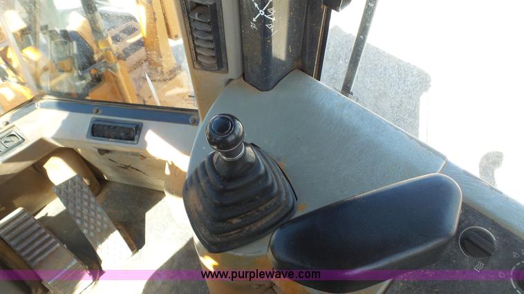 image for item K5051 2000 Case 621C wheel loader