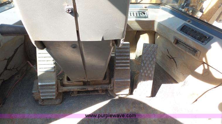 image for item K5051 2000 Case 621C wheel loader