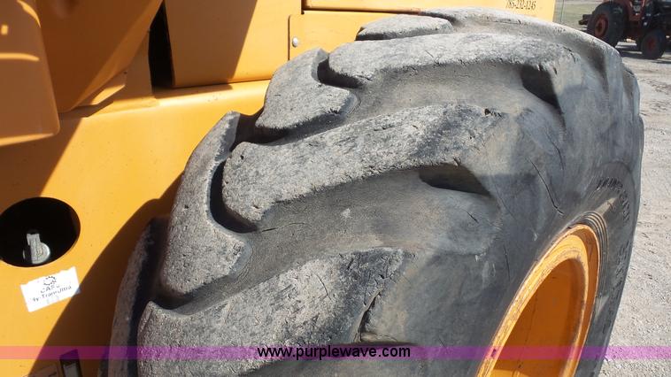 image for item K5051 2000 Case 621C wheel loader