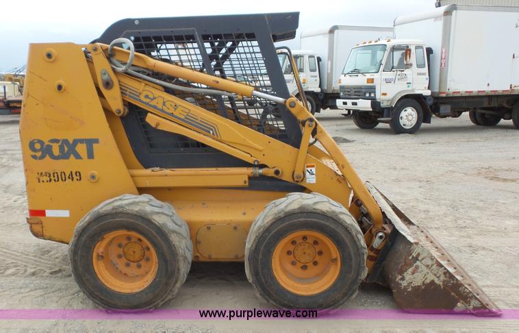 image for item K5059 Case 90XT skid steer