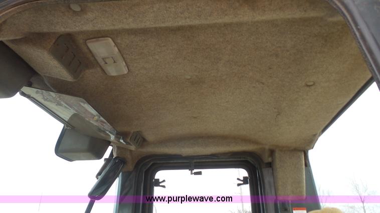 image for item K5060 1999 Komatsu WA250 wheel loader