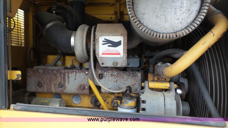 image for item K5060 1999 Komatsu WA250 wheel loader