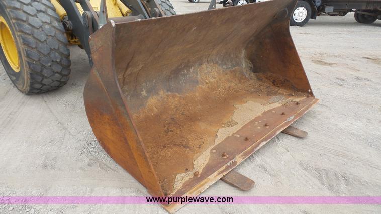 image for item K5060 1999 Komatsu WA250 wheel loader