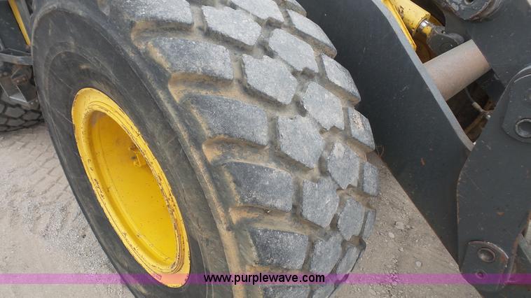image for item K5060 1999 Komatsu WA250 wheel loader