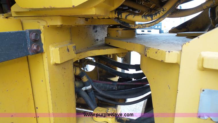 image for item K5060 1999 Komatsu WA250 wheel loader