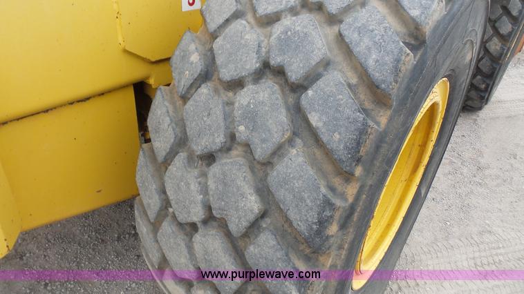image for item K5060 1999 Komatsu WA250 wheel loader