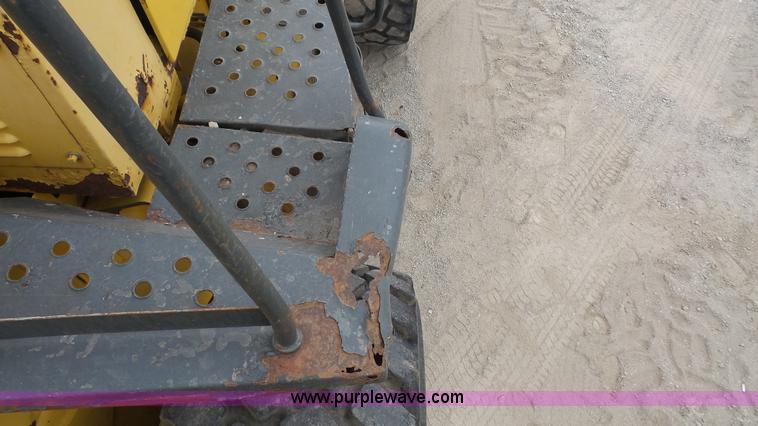 image for item K5060 1999 Komatsu WA250 wheel loader