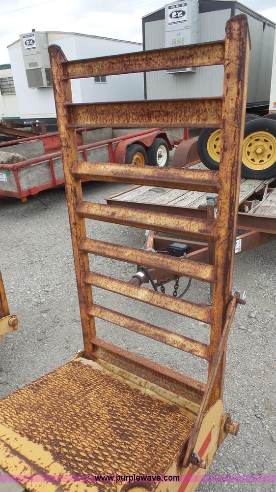 image for item K5075 1986 Belshe equipment trailer