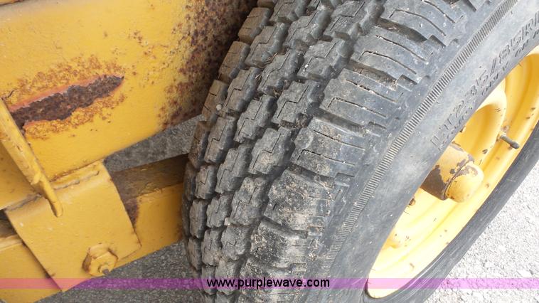 image for item K5075 1986 Belshe equipment trailer