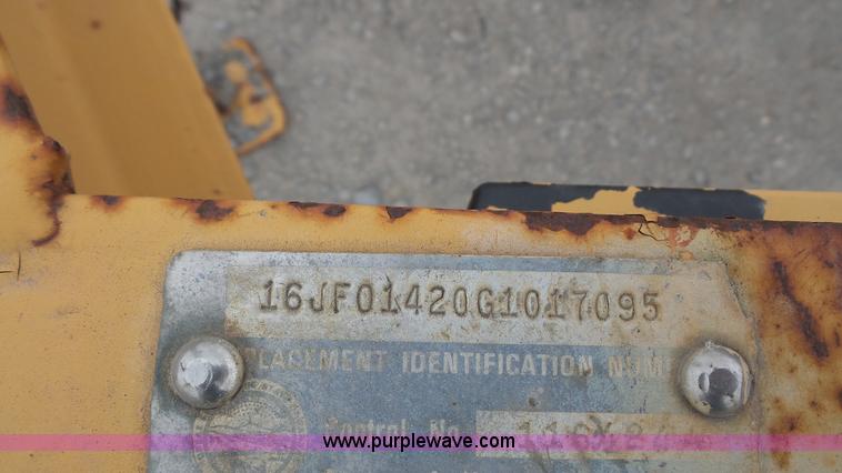 image for item K5075 1986 Belshe equipment trailer