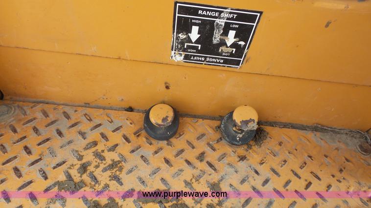 image for item K5091 2000 Case 850G LT dozer