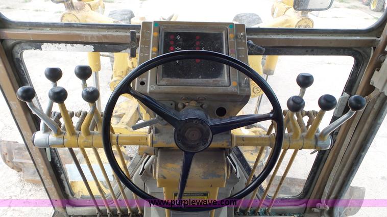 image for item K6932 1991 Caterpillar 14G motor grader