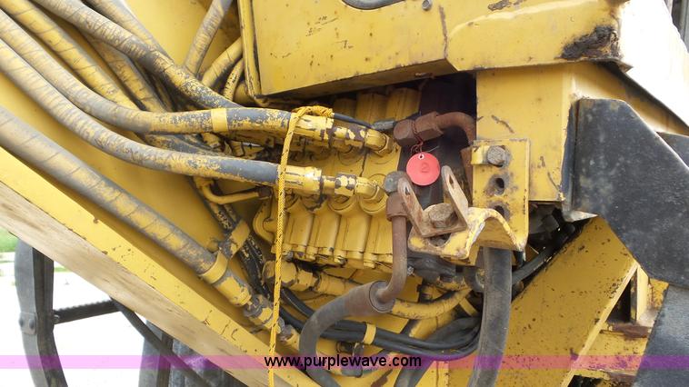 image for item K6932 1991 Caterpillar 14G motor grader