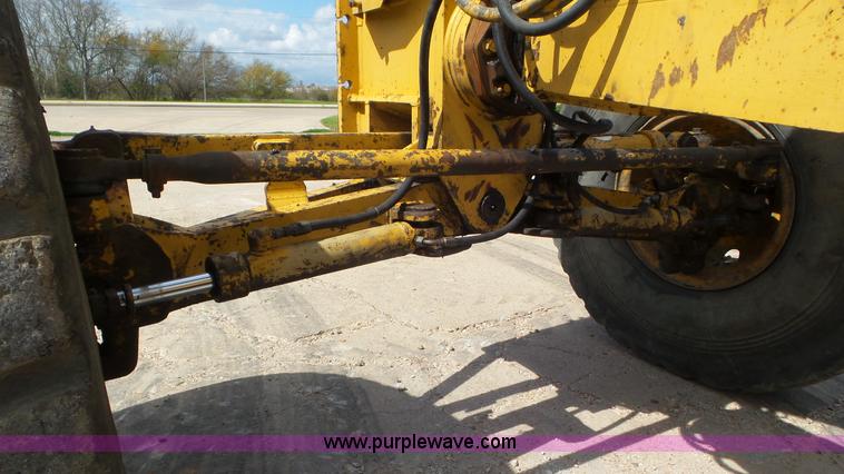 image for item K6932 1991 Caterpillar 14G motor grader