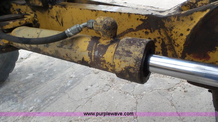 image for item K6932 1991 Caterpillar 14G motor grader