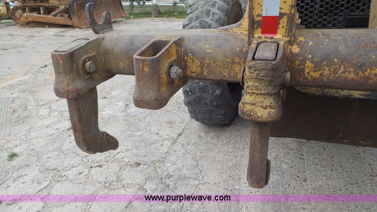 image for item K6932 1991 Caterpillar 14G motor grader