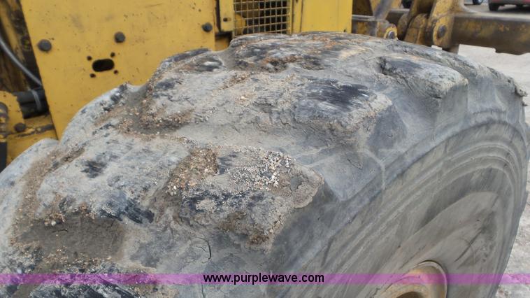 image for item K6932 1991 Caterpillar 14G motor grader