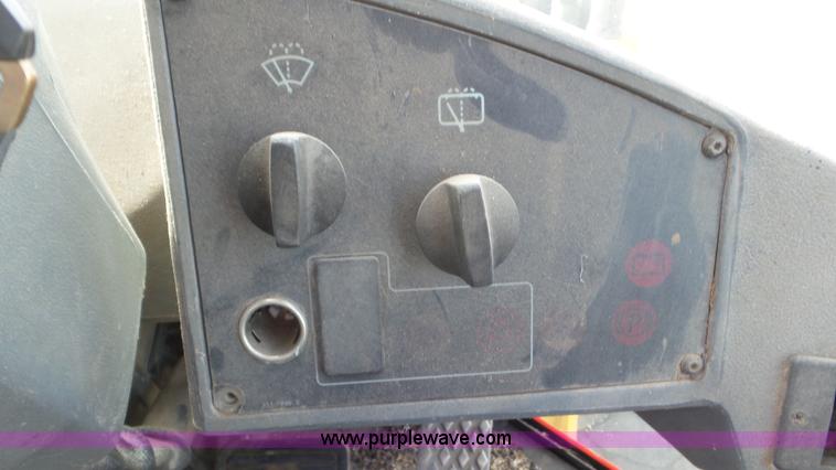 image for item K6947 1998 Caterpillar IT28G wheel loader