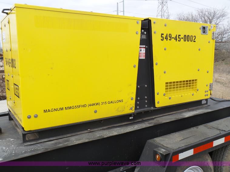 image for item L1525 2011 Magnum MMG55FH generator