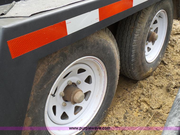 image for item L1525 2011 Magnum MMG55FH generator