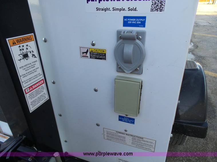 image for item L1526 2012 Multi Quip Night Hawk LT-12 light plant