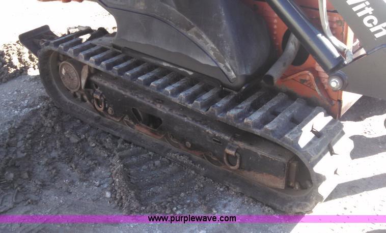 image for item L3003 2007 Ditch Witch XT1600 tool carrier